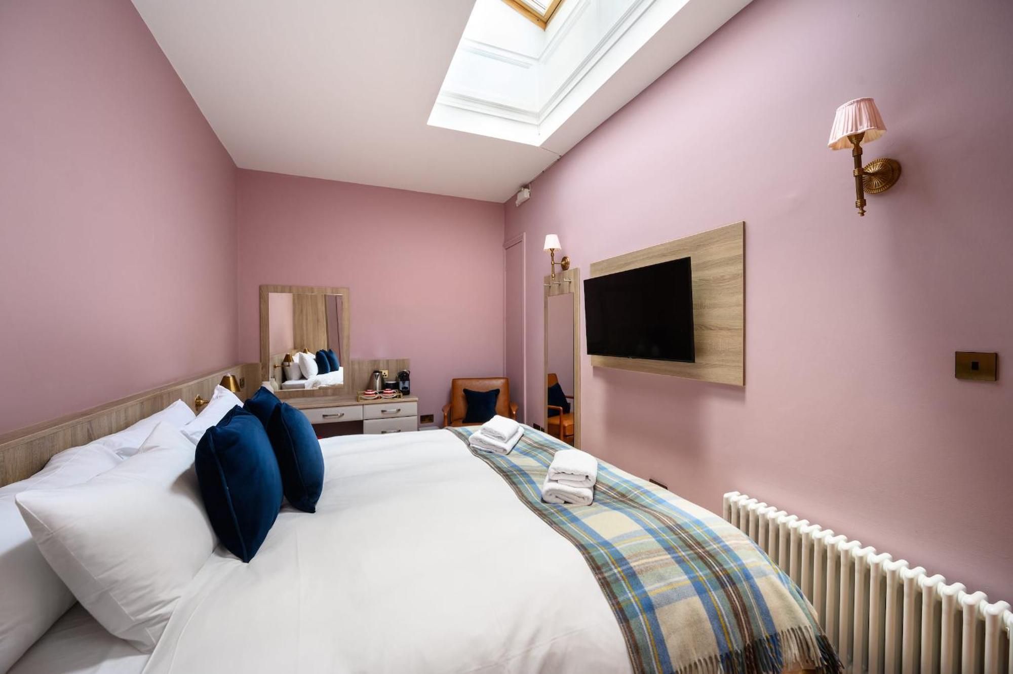 Queen Charlotte Guesthouse Edimburgo Esterno foto